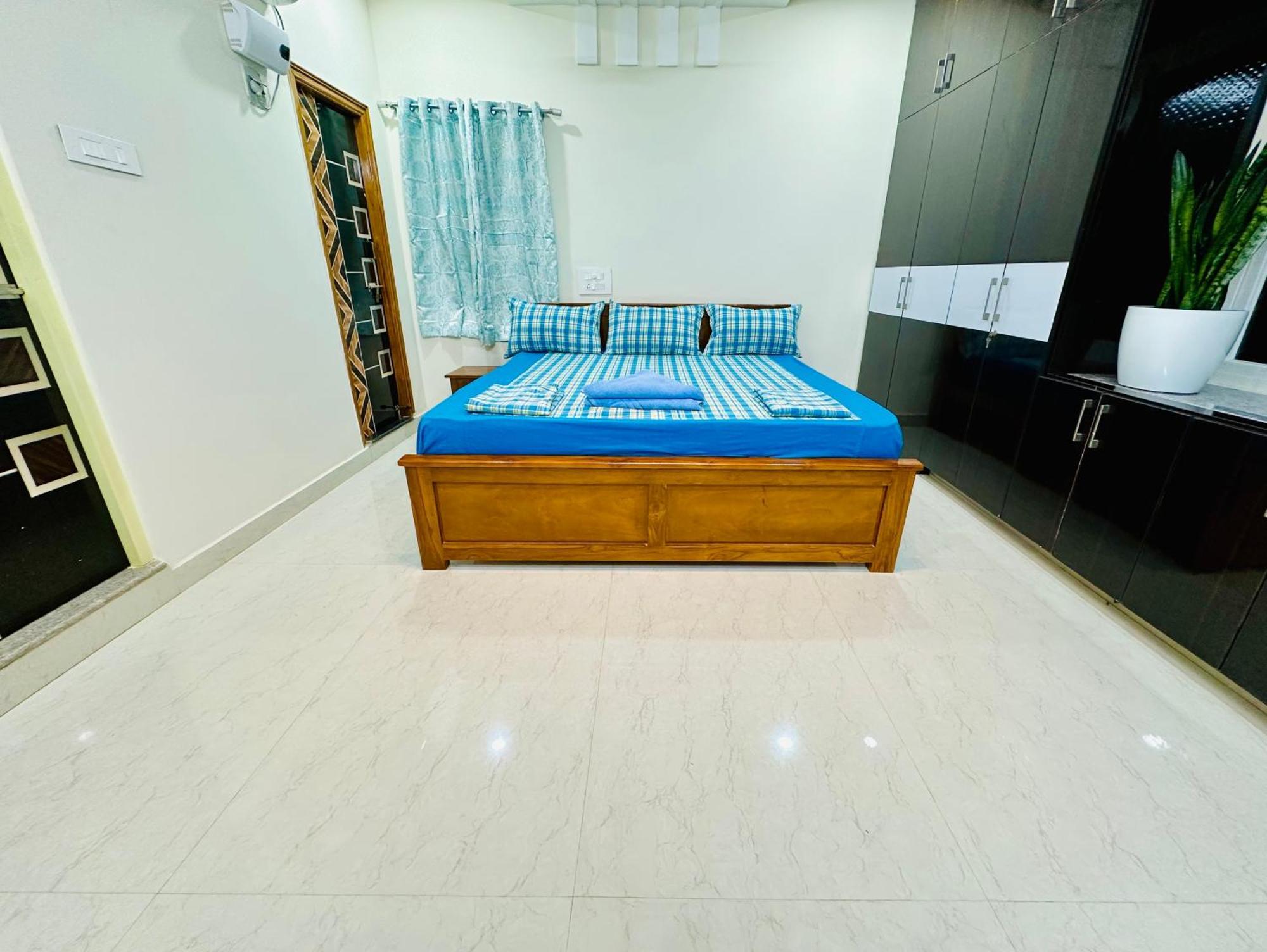 Truelife - 3Bhk Family Suites - Ps4 Pure Veg Restaurant On The Way To Balaji Temple - 2500 Sft Large Signature Apartment - Modular Kitchen - Super Fast Wifi, Smart Tv, 250 Jio Channels - Parking - Easy Access To All Temples - Top Service With Lots Of 티루파티 외부 사진