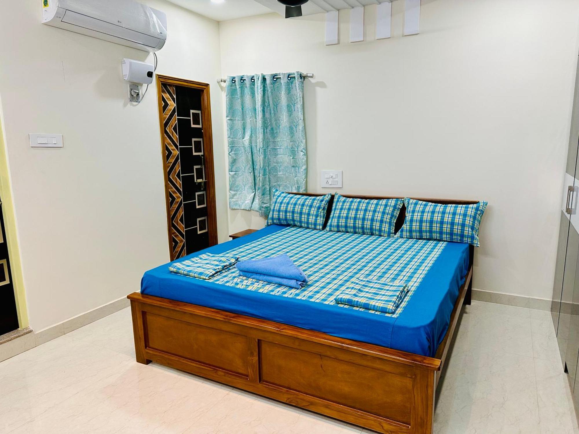 Truelife - 3Bhk Family Suites - Ps4 Pure Veg Restaurant On The Way To Balaji Temple - 2500 Sft Large Signature Apartment - Modular Kitchen - Super Fast Wifi, Smart Tv, 250 Jio Channels - Parking - Easy Access To All Temples - Top Service With Lots Of 티루파티 외부 사진